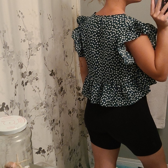 Shein flower crop top - Picture 4 of 5